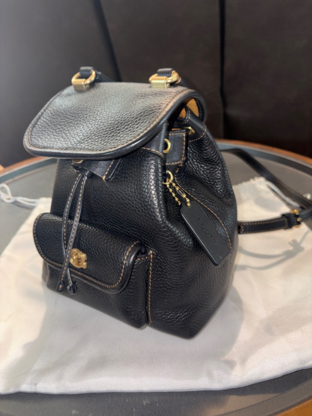 RIYA Vintage Black Leather Backpack 21 with Gold Hardware - Picture 4 of 11